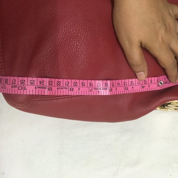 Authentic Michael Kors Medium Slouchy Cherry Leather Shoulder Bag - Picture 14 of 15